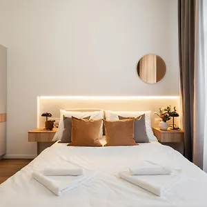 Boutique Suites, Location By Bqa Apartament